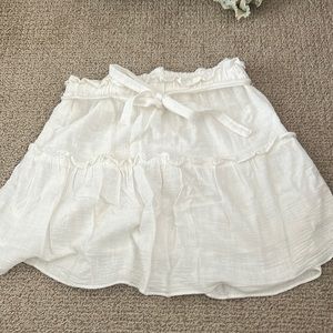 Cute summery white linen skirt
